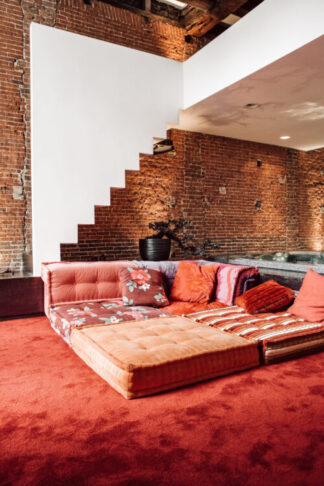 Monumental loft canal, Amsterdam