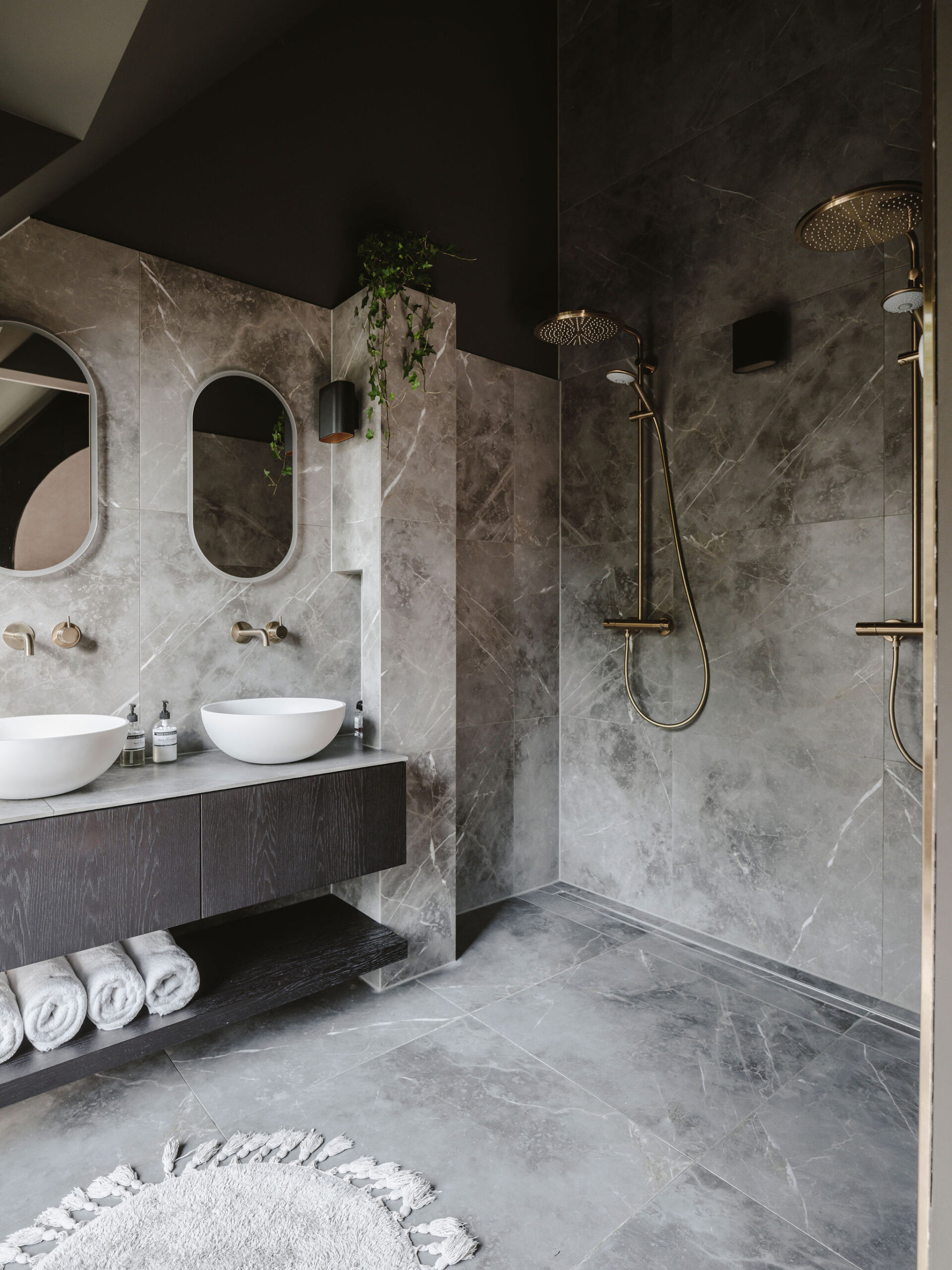 jeroen-de-nijs-villa-alkmaar-interieur-hotel-chique-bathroom-luxury