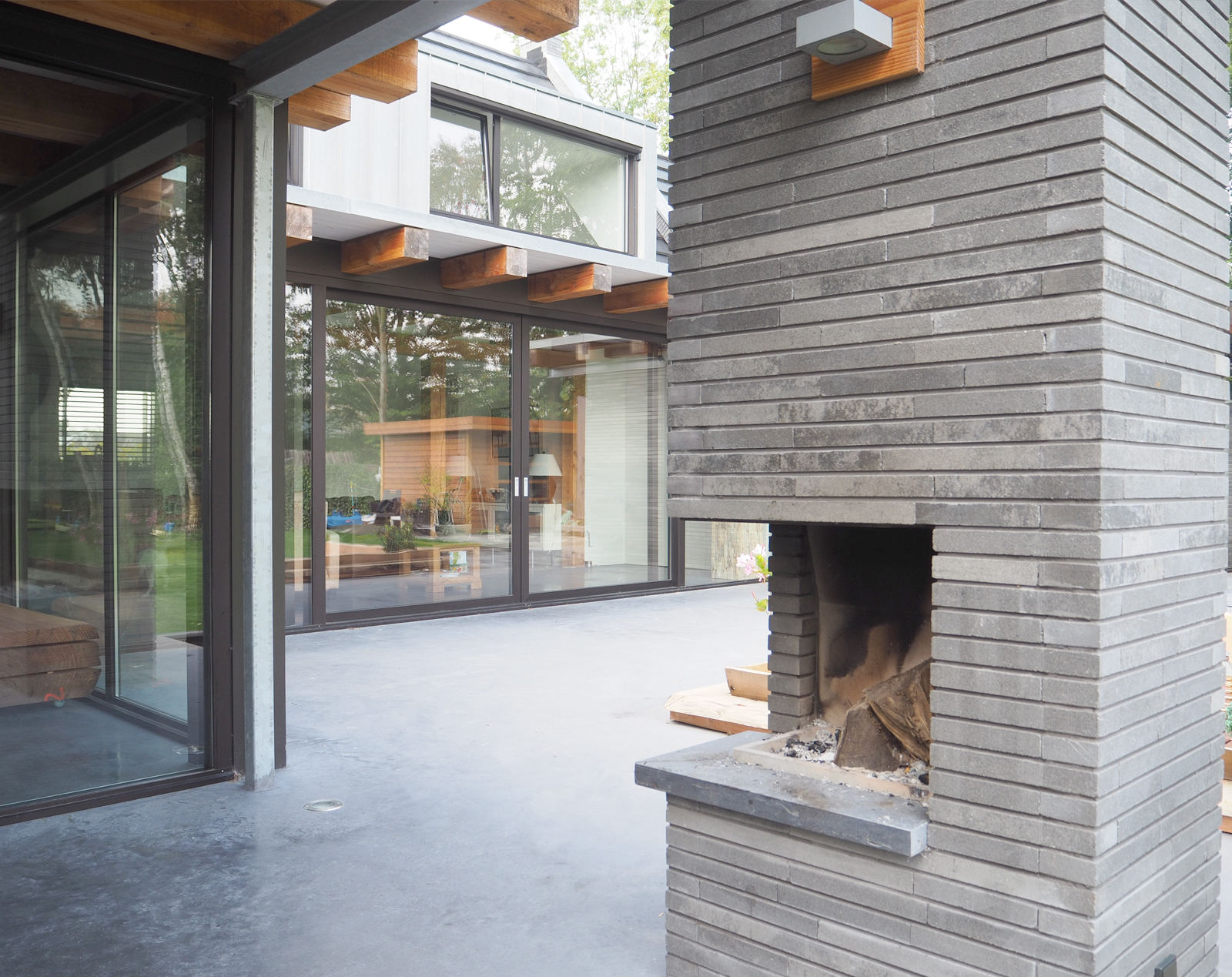 limmen_jeroendenijs_bni_architect_interior_achteraanzicht_fireplace